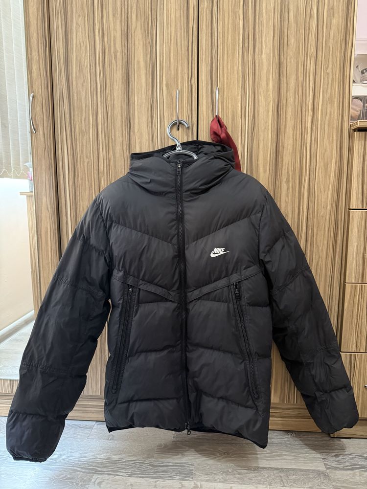 Оригинално зимно яке Nike