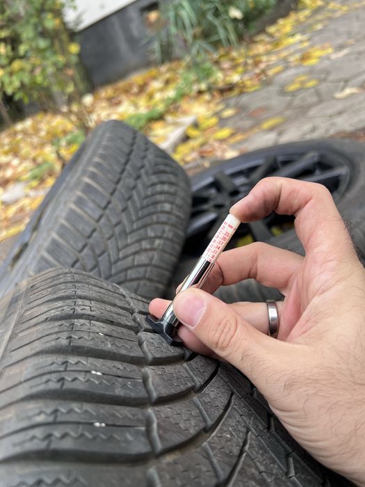 Bridgestone зимни 225 55 18 + джанти Autec 5 108