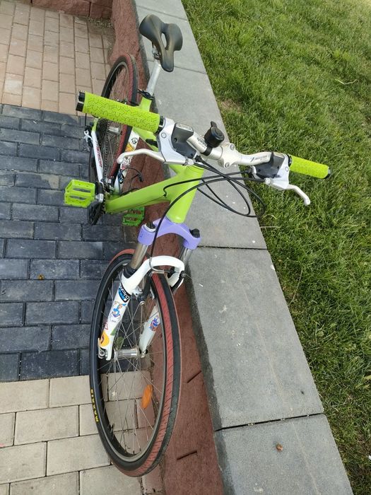 Bicicleta MERIDA 26" Aluminiu shimano XT.
Furca amortizor reglabila.ma