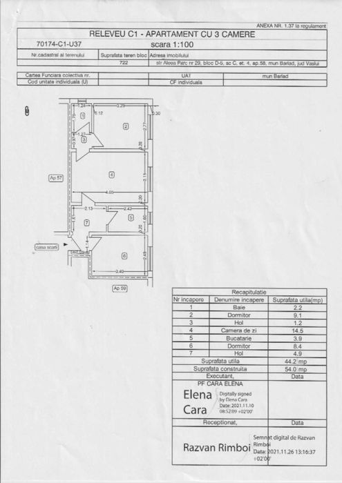 Apartament 3 camere semidecomandat.