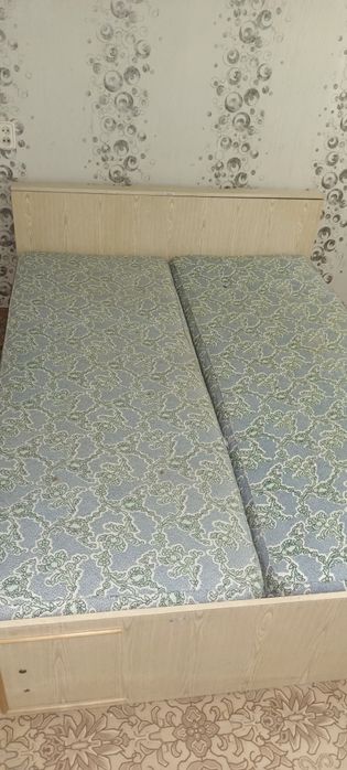 Отдам даром кровать
