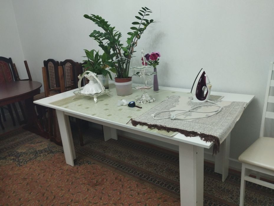 Стол, стулья б.у.