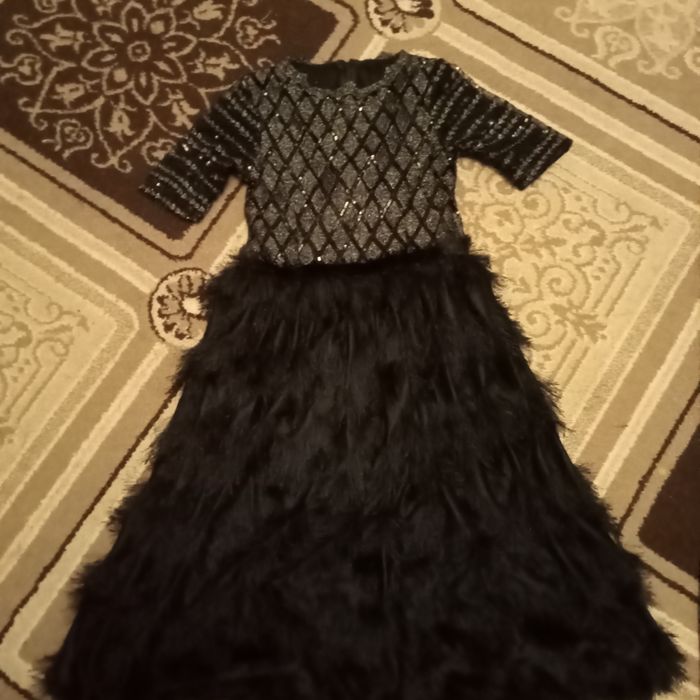 Продам платье на девочку