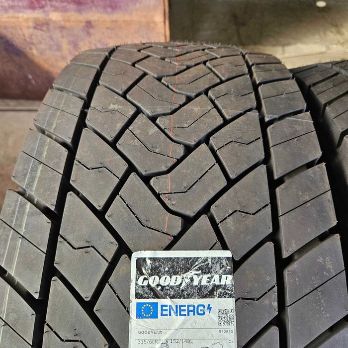 4 Нови тежкотоварни гуми 315/60R22.5 Goodyear KMax D Gen-2 DOT2025