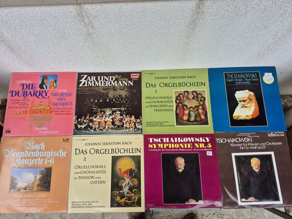 Vând 150LP Discuri Vinil colectie muzica clasica compozitori celebrii