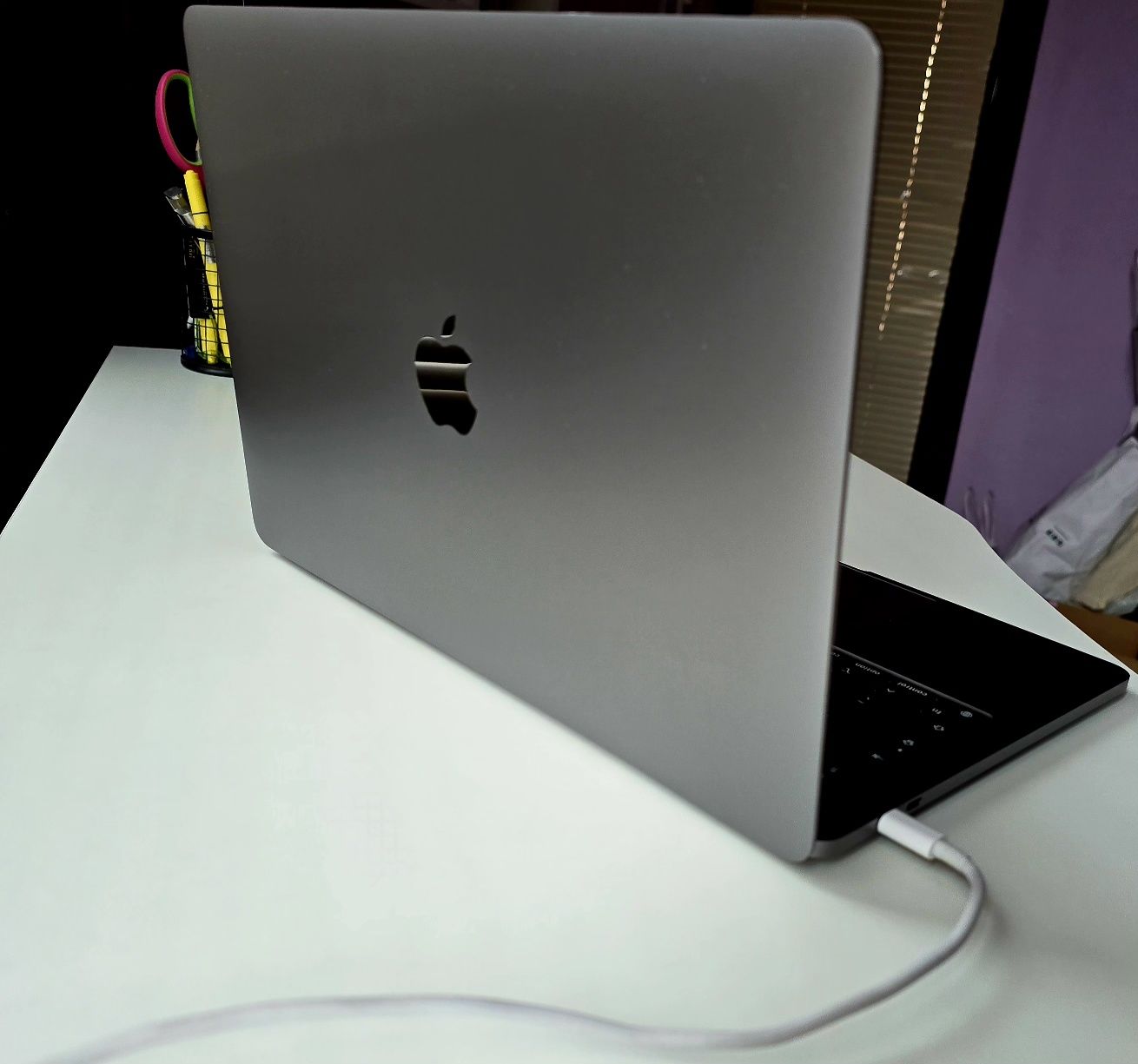 Macbook Pro M2 512gb 8gb, в гаранция!