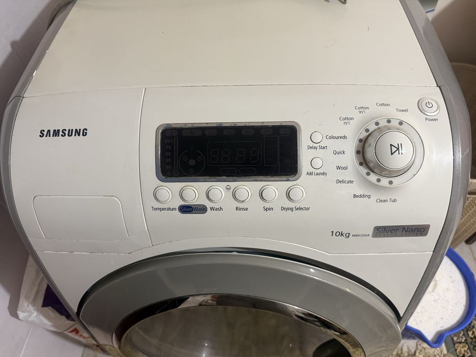 Masina de spalat rufe cu uscator