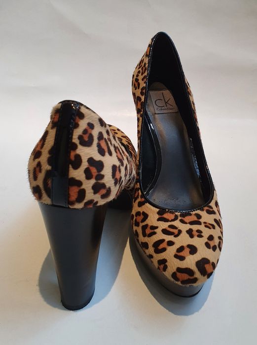 Pantofi CK - piele întoarsă cu fir lung - animal print - 37