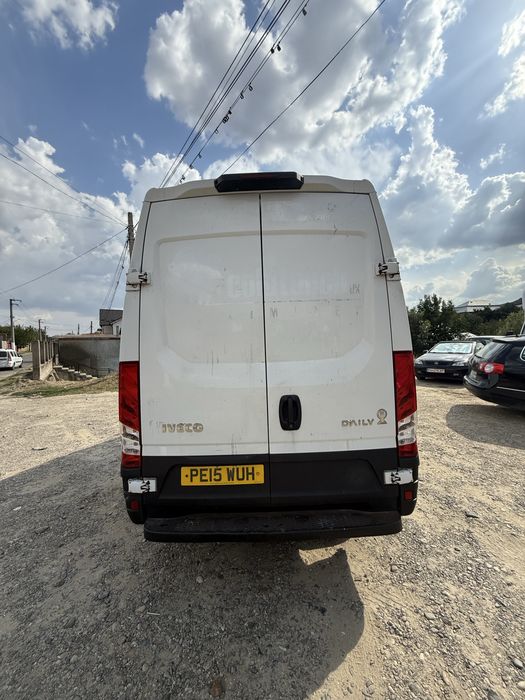 Vand Iveco 2.3 2015 in stare perfecta