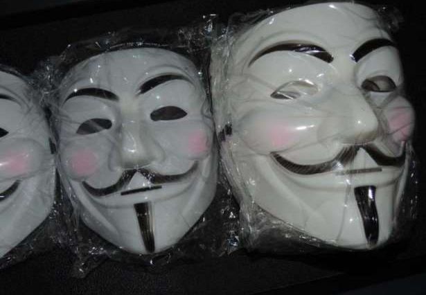 Masca V for Vendetta, Guy Fawkes, Anonymous, noi, Alb