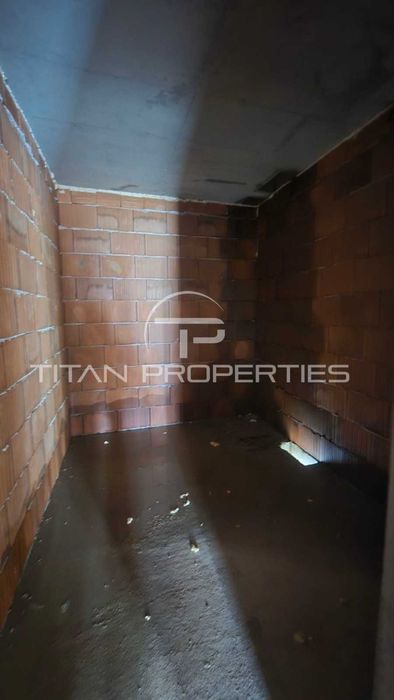 Продава се Тристаен апартамент в Пловдив, Христо Смирненски - 142 кв.м за 1480 €/кв.м - Снимка #7