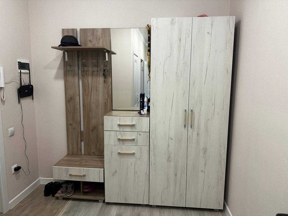 Продам прихожую, недорого, в отличном состоянии