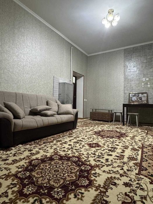 Сдаётся 2-х комнатная квартира, Пед. Институт, Чирчик