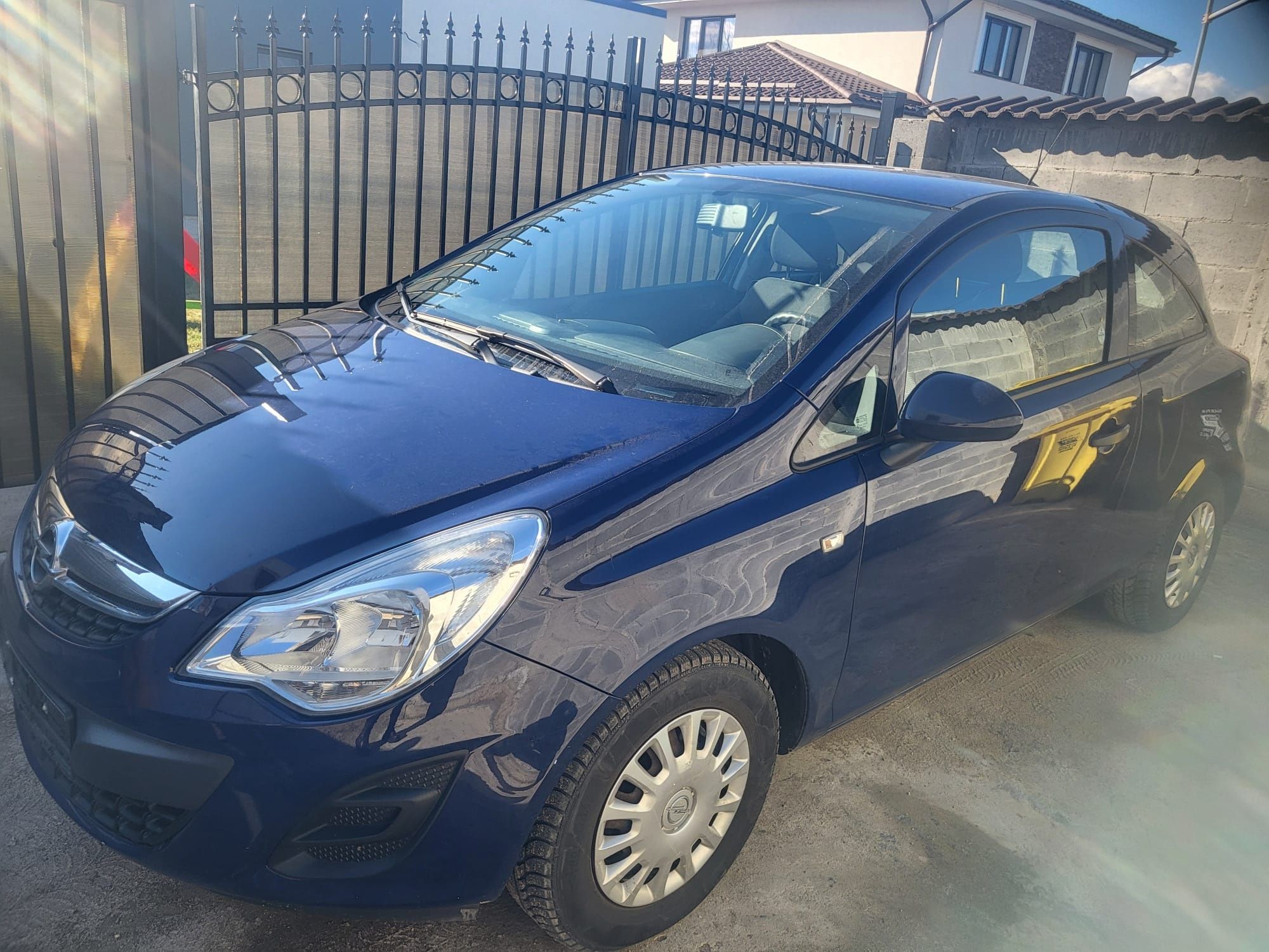 Vând Opel CORSA 2012 1.2 MPI