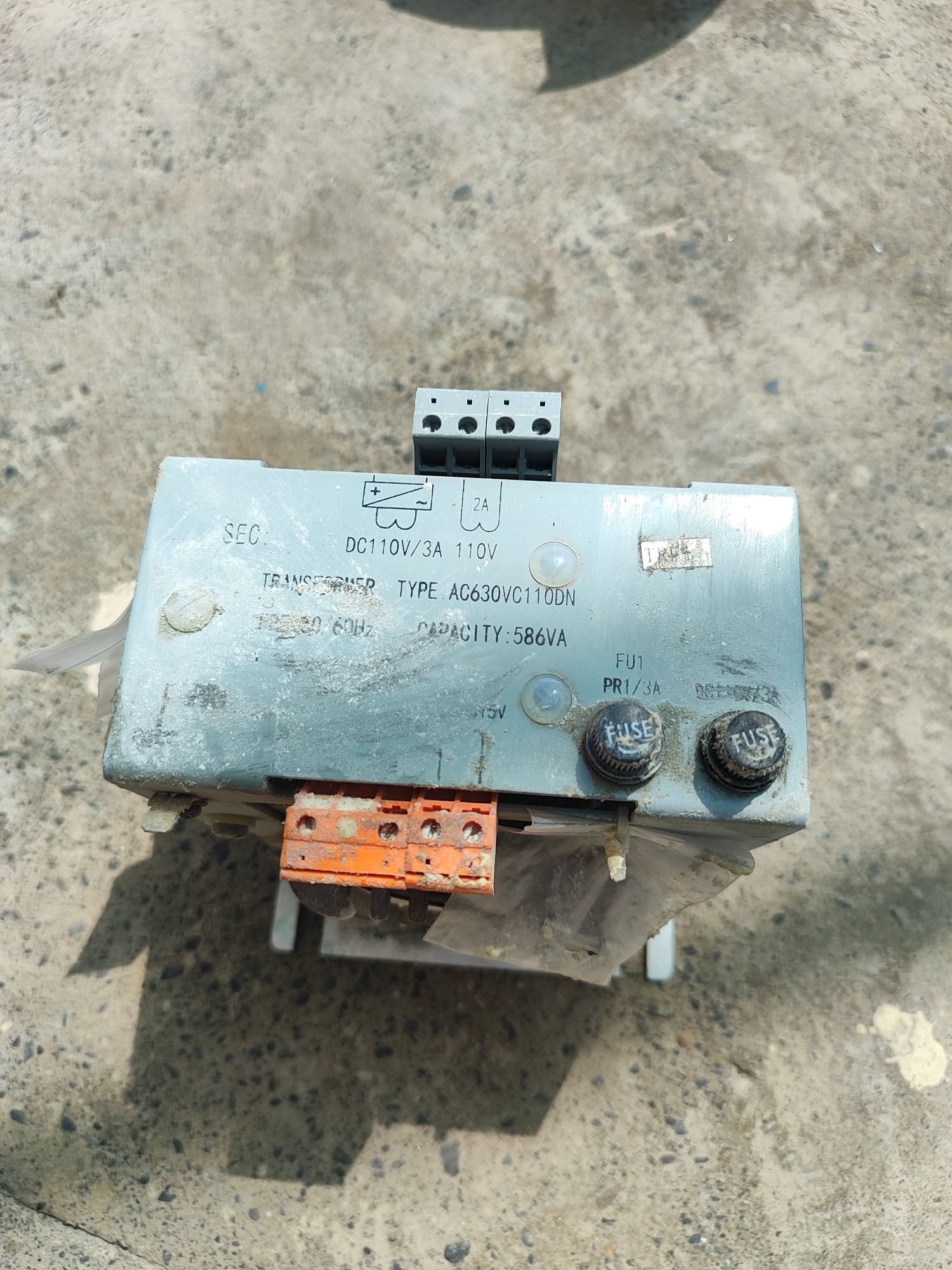 Sotiladi trasfarmator 110V
