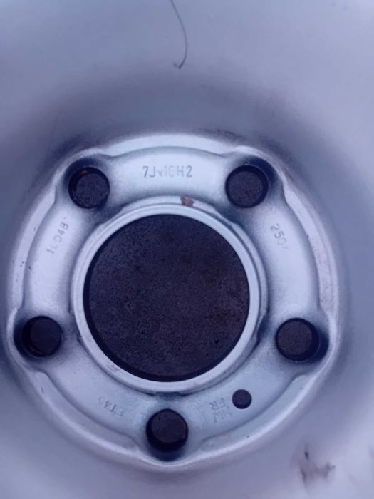 Jante Peugeot boxer.