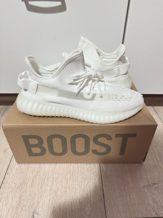 Adidasi yezzy 350 albi