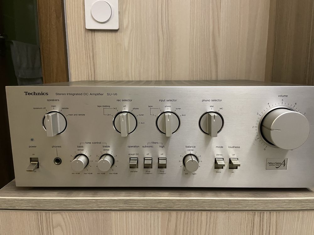 Интегриран стерео усилвател Technics SU-V6