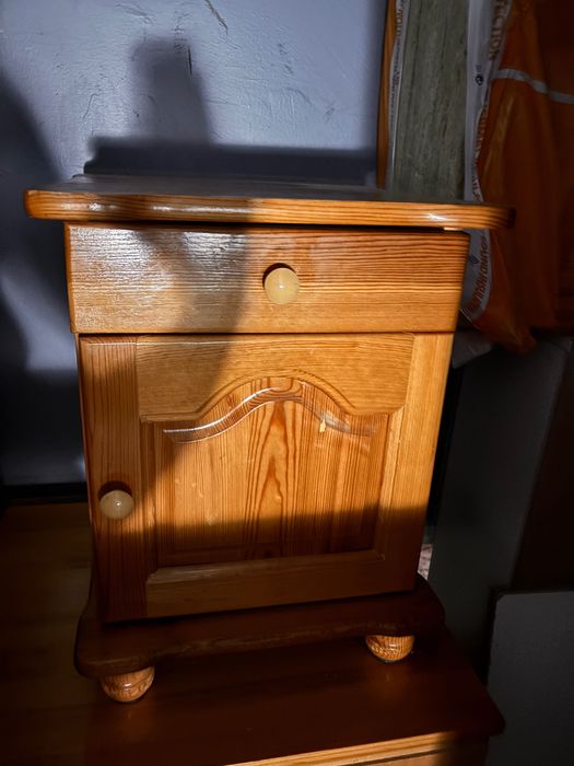 Мебели за съхранение