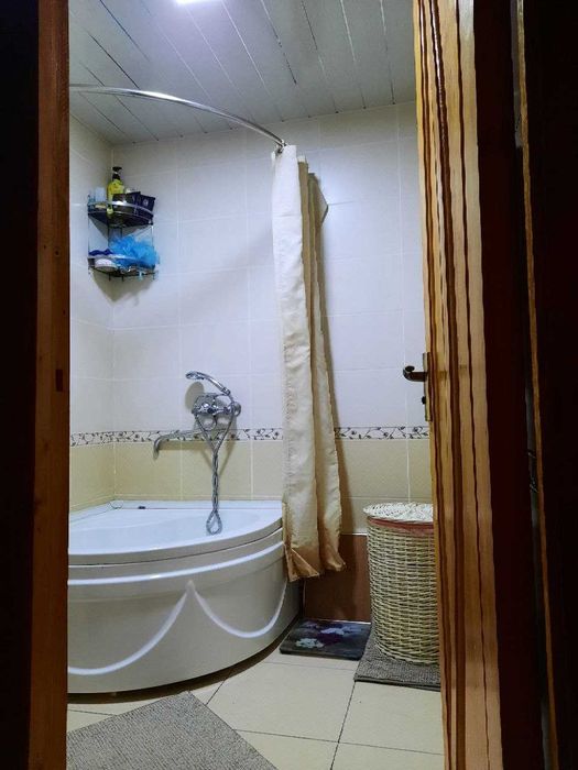 Карасу-1 4-комнатная 4\4\5 Мирзо-Улугбекский район