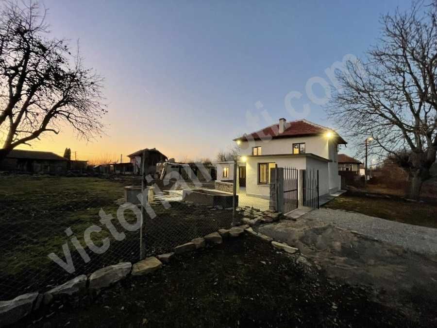 Ремонтирана къща в село Ново село