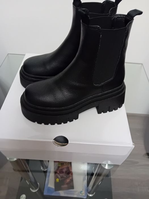 Ghete dama noi mărimea 36 negru