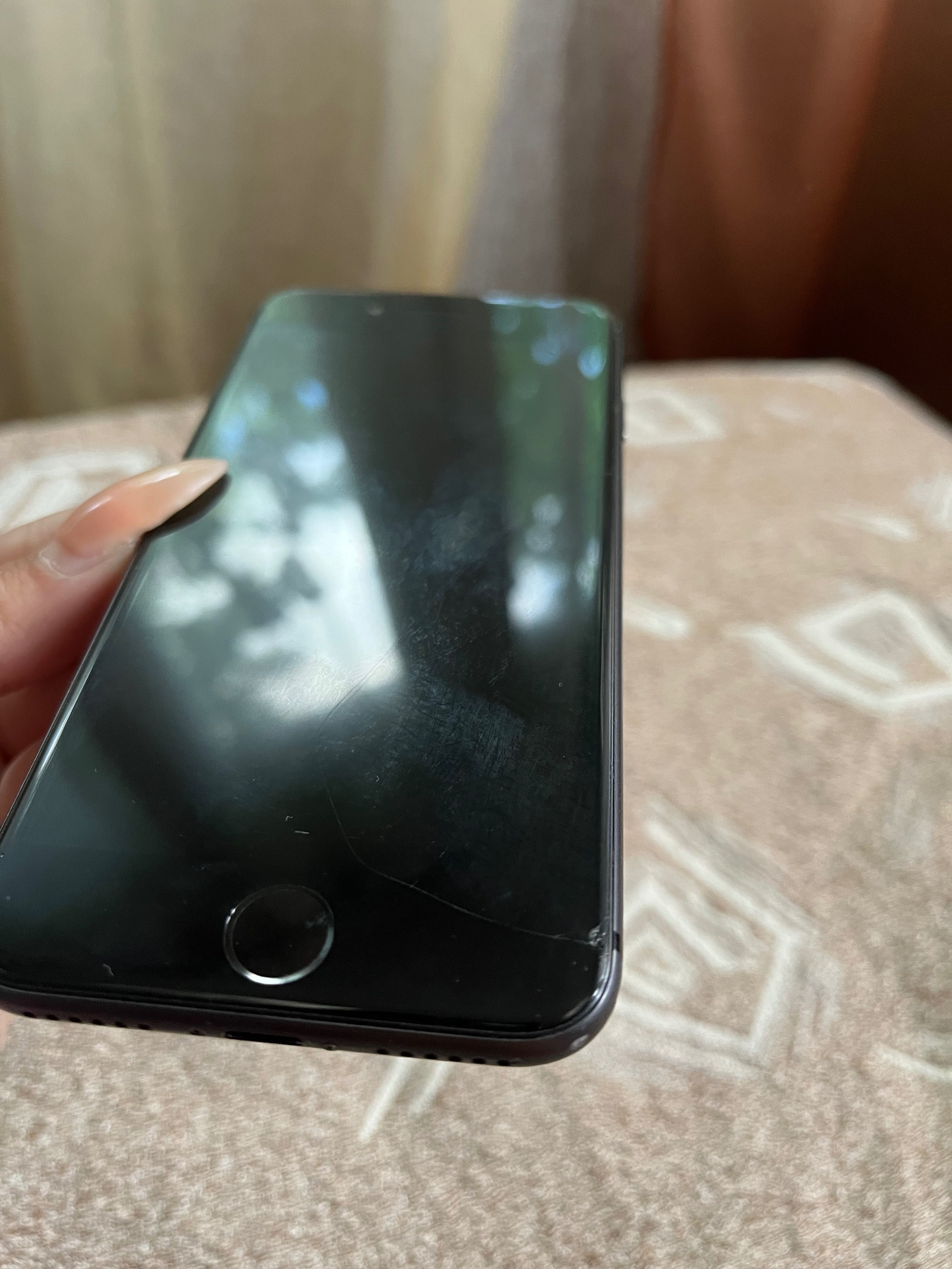 iphone 8 в добро състояние