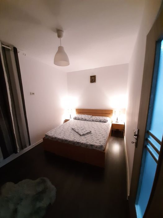 Inchiriez apartament în Curtea de Argeș
