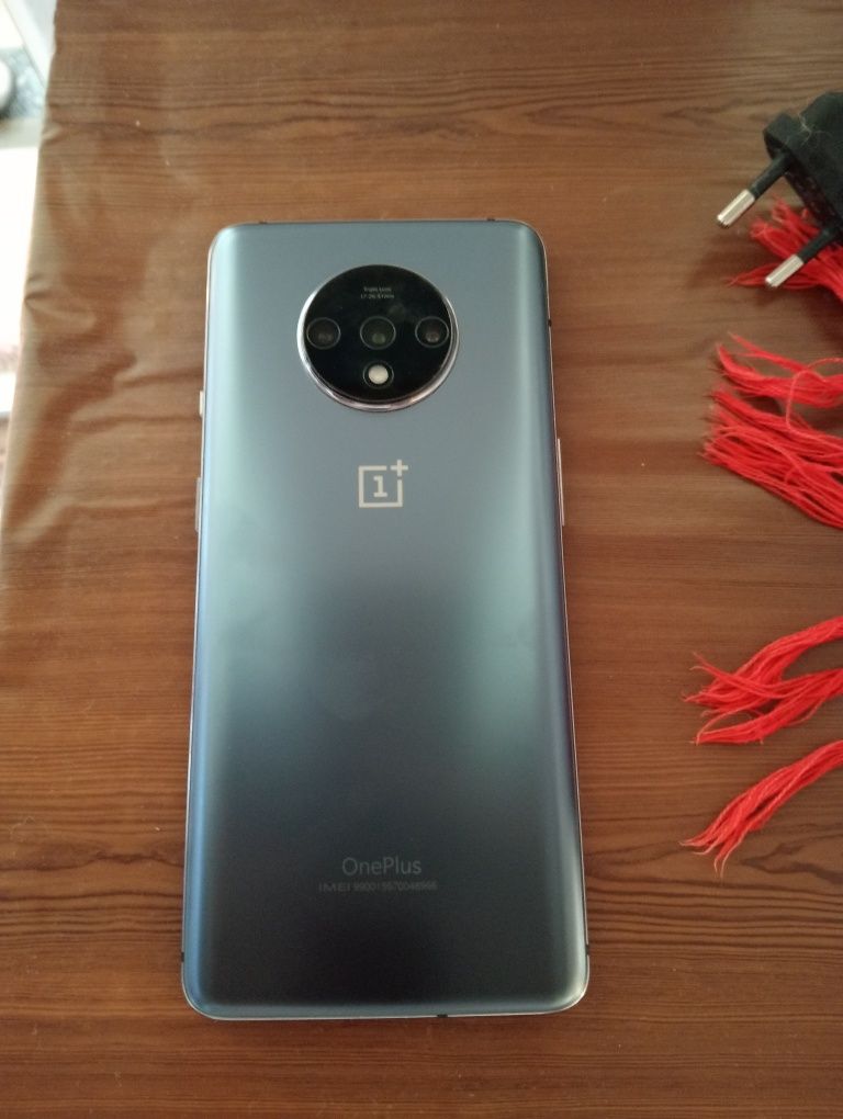 Vând OnePlus 7t in stare foarte buna