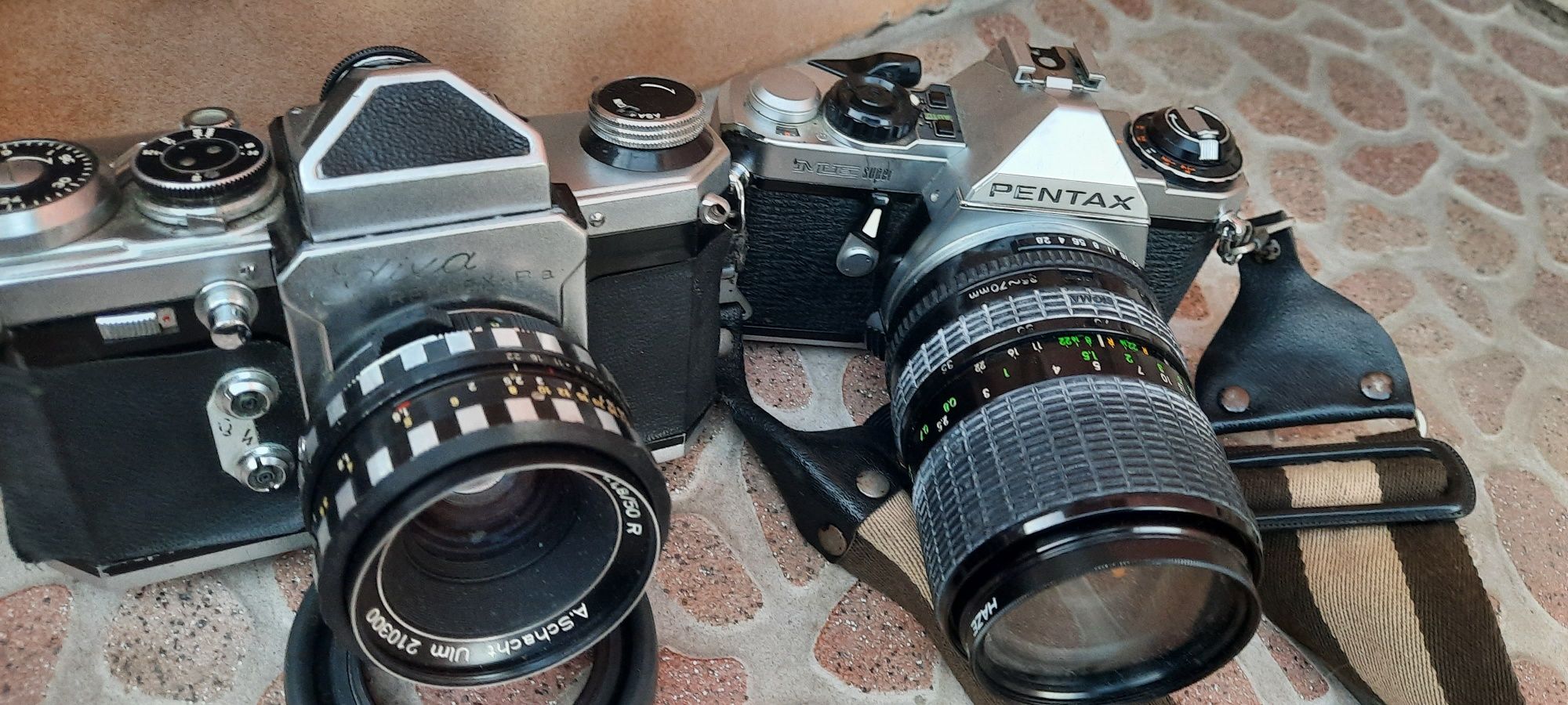 Фотоапарат Edixa Reflex Ba обект50/1:1.8мм и  Pentax me  Обектив 35-70
