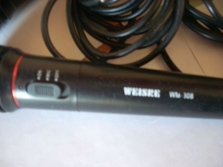 microfoane Karaoke sau jocuri Ps4,Ps3 si casete video mici 16 mm