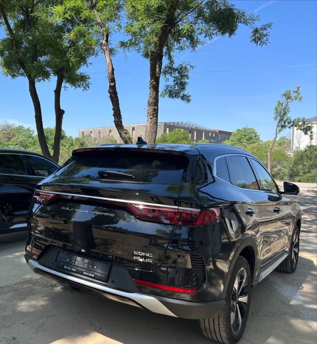 Byd song plus hybrid