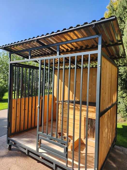 Вольер для всех пород собак с будкой