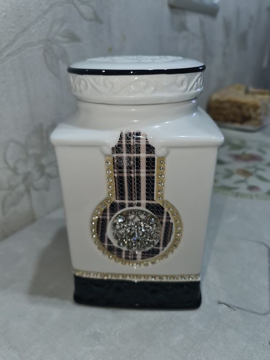 Продам керамический контейнер
