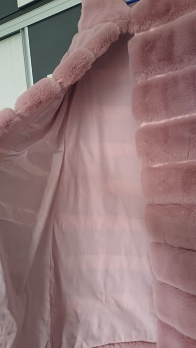 Vestă blana artificiala aproape  noua,în stare foarte bună!