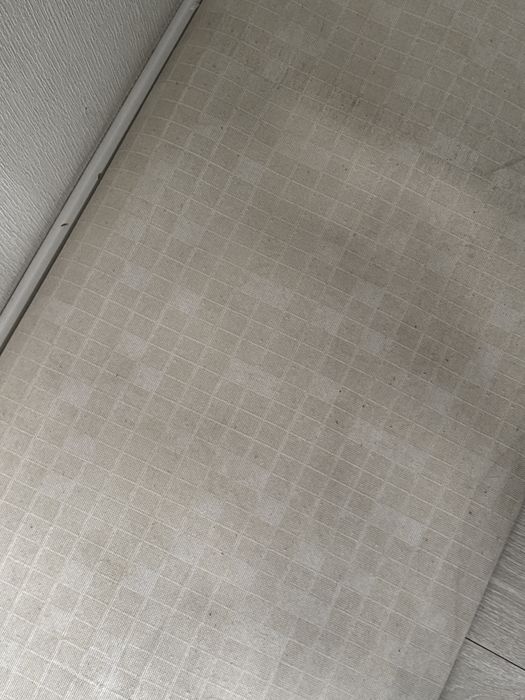 Продам ковер в хорошем состоянии