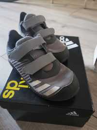 Pantofi sport ADIDAS, marimea 26