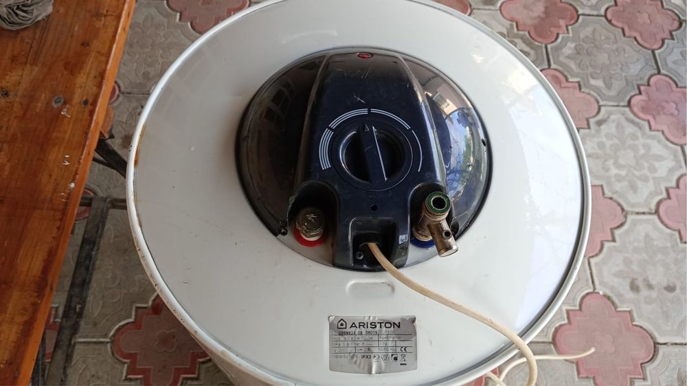 Boiler ARISTON termoelectric 80 litri