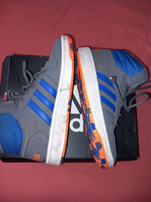 Оригинални кецове Adidas , 36 номер