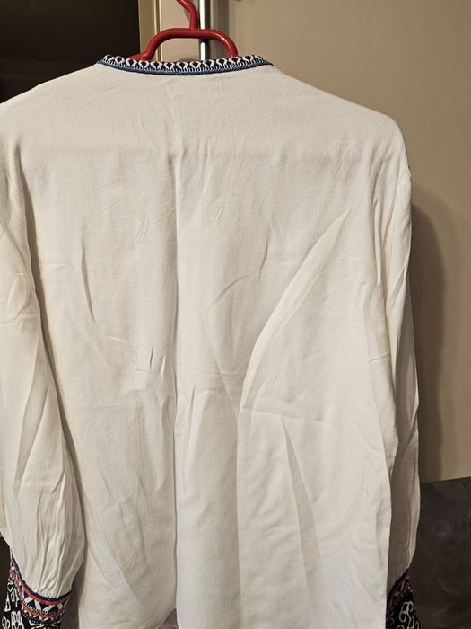 Cămașa Iiana cu motive tradiționale S