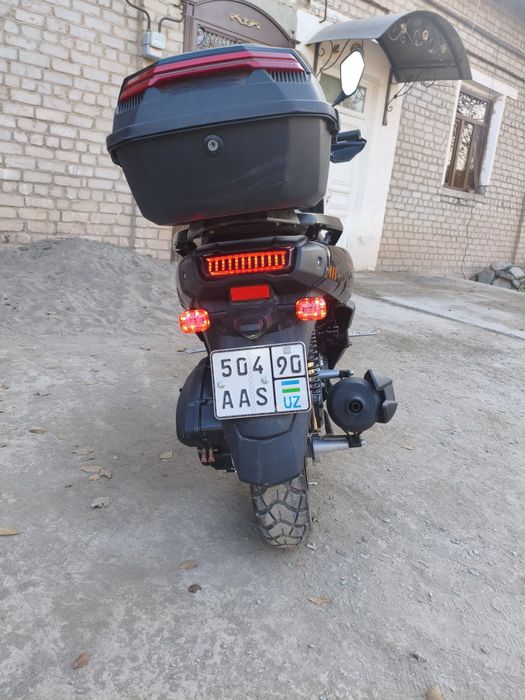 Скутер ТАНК продаю