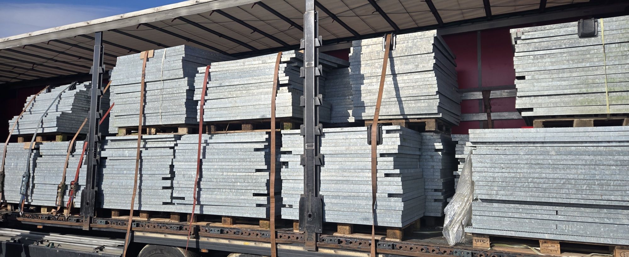 Grătare zincate rigole pardoseli industriale