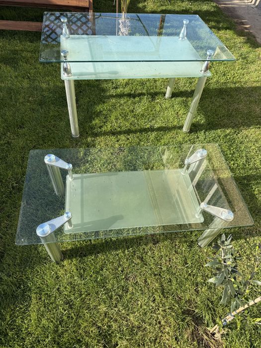 Продавам комплект трапезна и холна маса