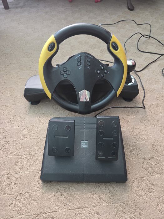 Vand volan pentru gaming