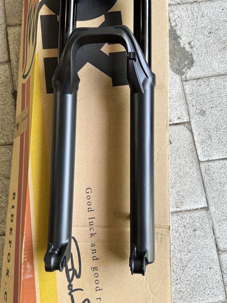Вилка Fox 34 Float Rhythm, 150мм ход, Boost, 44 мм offset