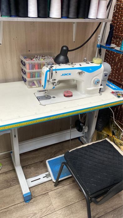 Продаем швейную машинку Jack 4