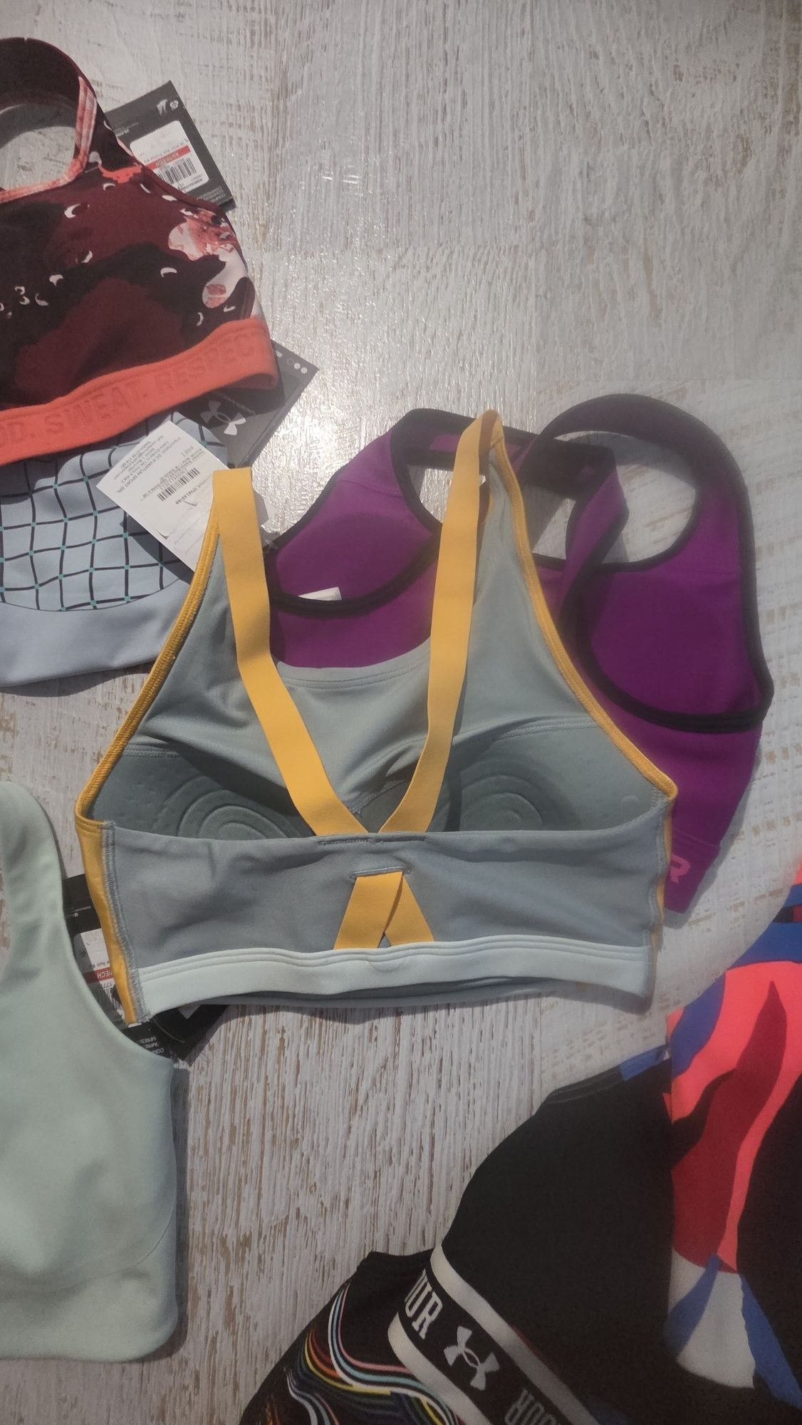 Under Armour нови оригинални спортни сутиен ХС
