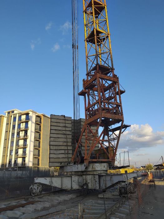 Поодаётся Башенный кран КБ-411
