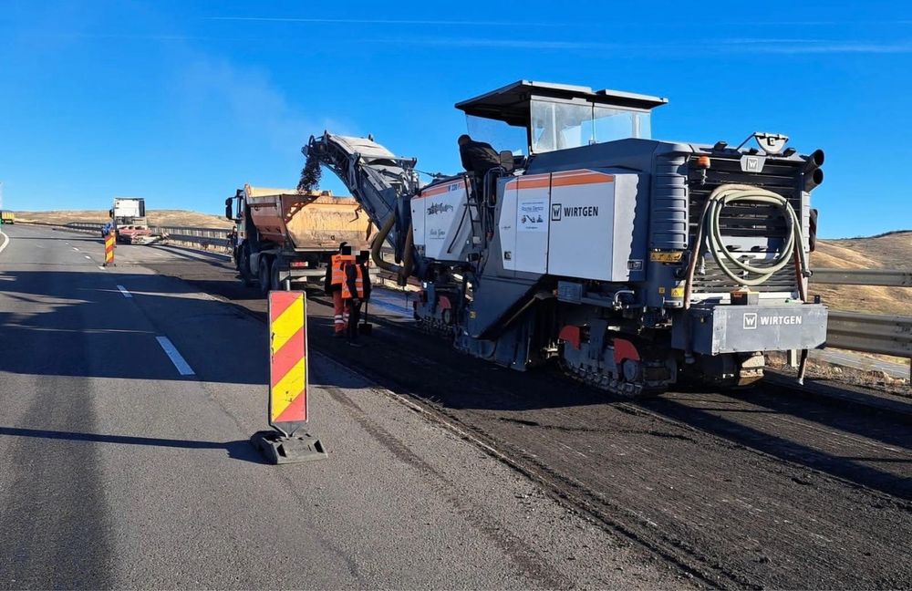 Inchiriere freze de asfalt, finisoare de asfalt, cilindri compactori