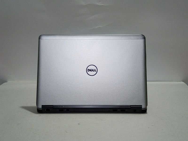 Лаптоп Dell Latitude e7440 i7 употребяван